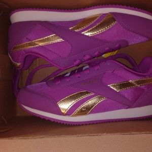 Children's size 3 Reebok sneakers